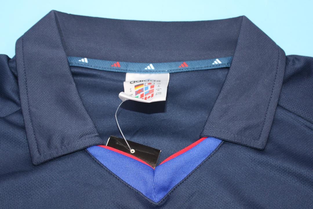 Camiseta visitante del Olympique Lyon 2001/02