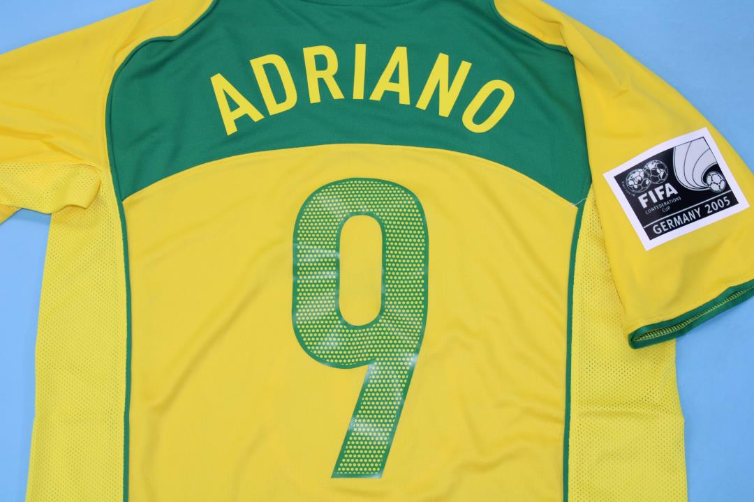 Camiseta Local de Brasil 2004/05