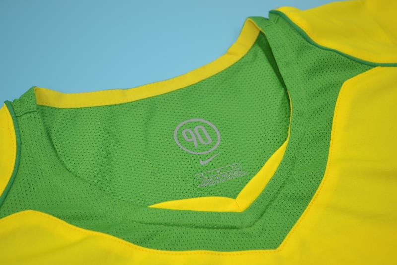 Camiseta Local de Brasil 2004/05