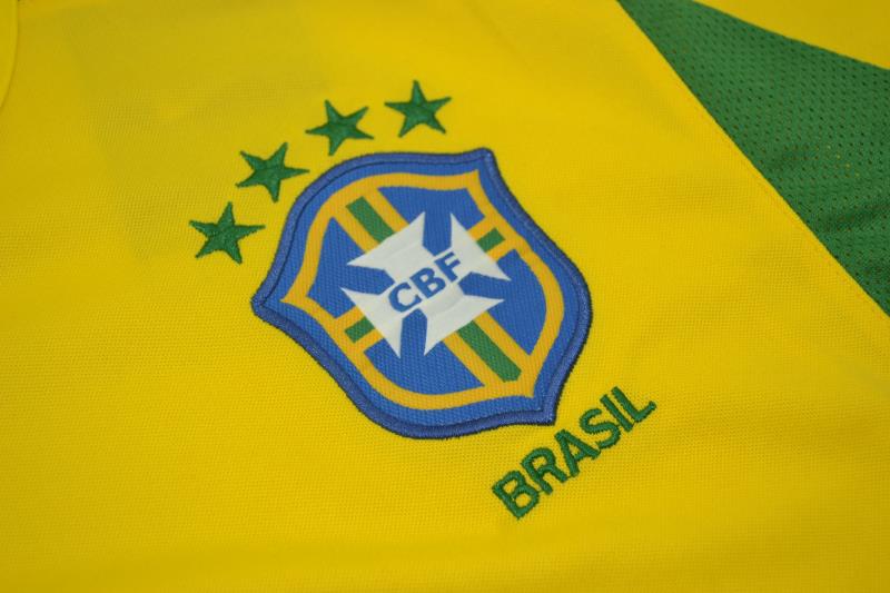 Maillot domicile Brésil 2002/04