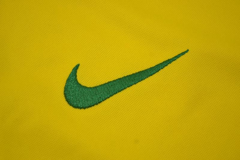 Maillot domicile Brésil 2002/04