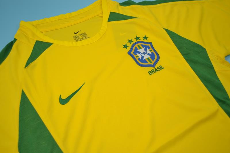 Maillot domicile Brésil 2002/04