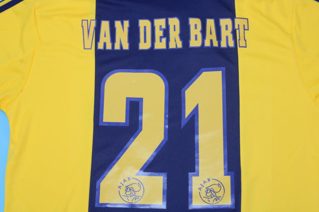 Camiseta visitante del Ajax 2000/01