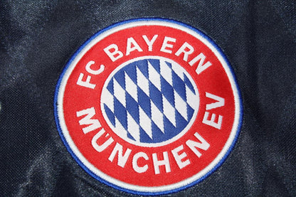 Bayern München 1997/98 Home Shirt