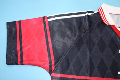 Bayern München 1997/98 Home Shirt