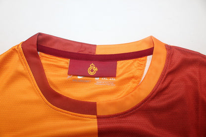 Camiseta de local del Galatasaray 2013/14