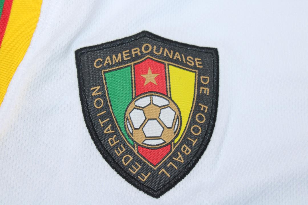 Camiseta de visitante de Camerún 2002