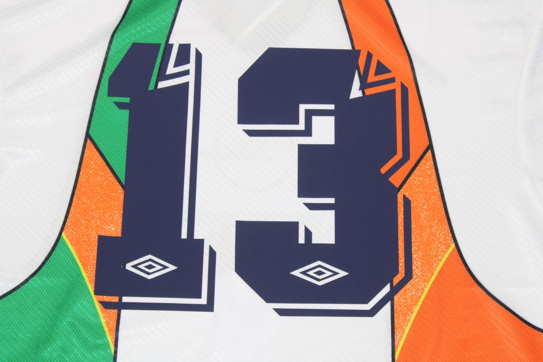 Ireland 1994/96 Away Shirt