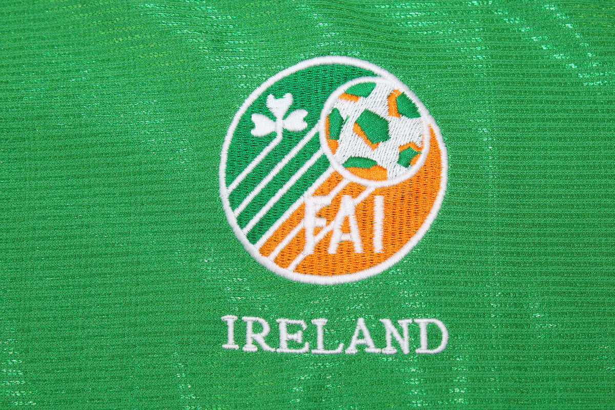 Camiseta local de Irlanda 2001/03