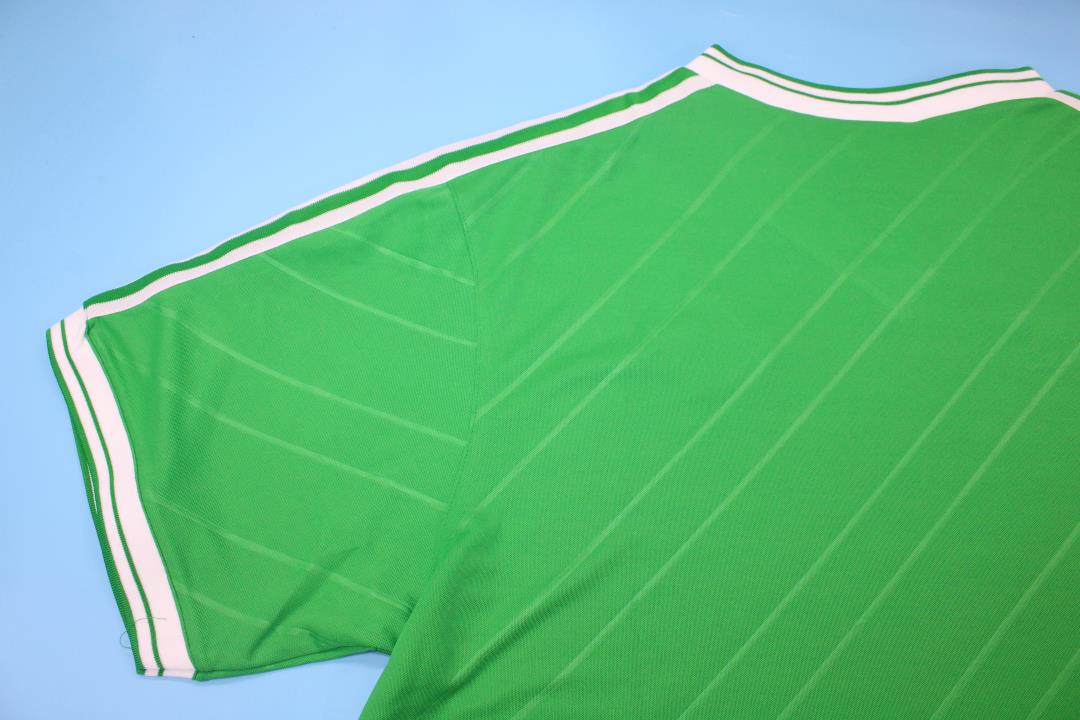 Camiseta local de Irlanda del Norte 1986/88