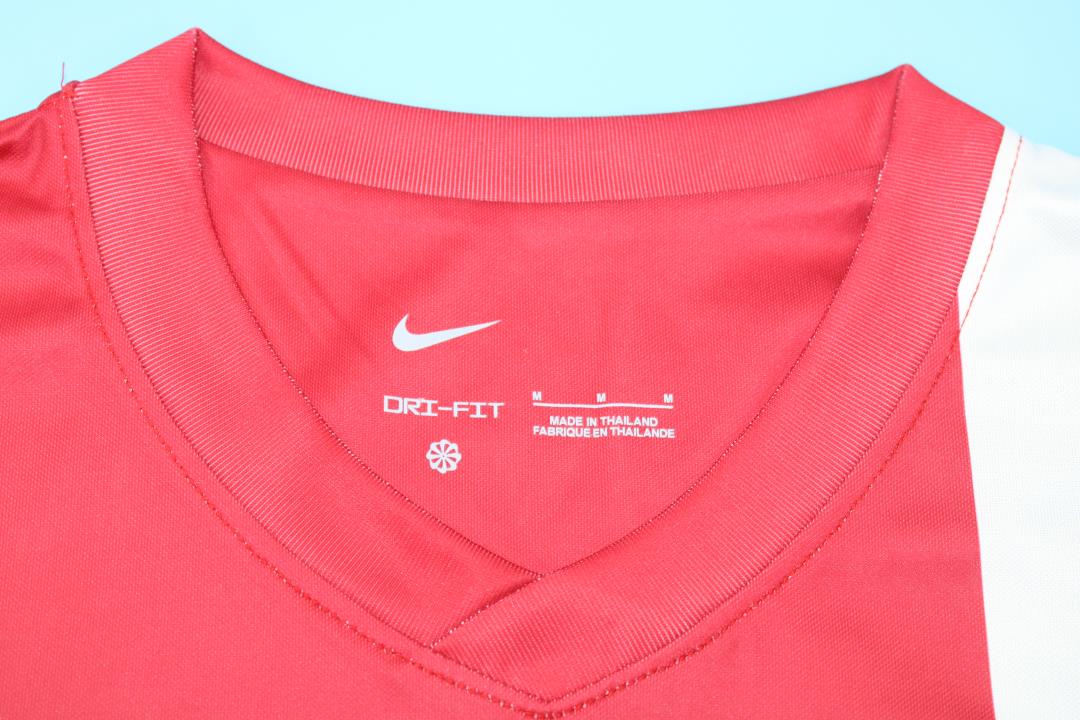 Camiseta Local Serbia 2010/11