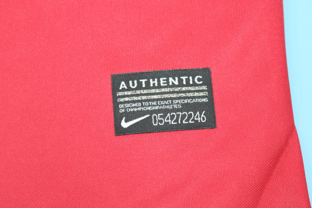 Camiseta Local Serbia 2010/11