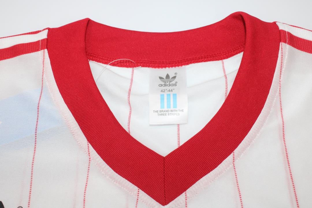 Camiseta de local de Polonia 1982/83