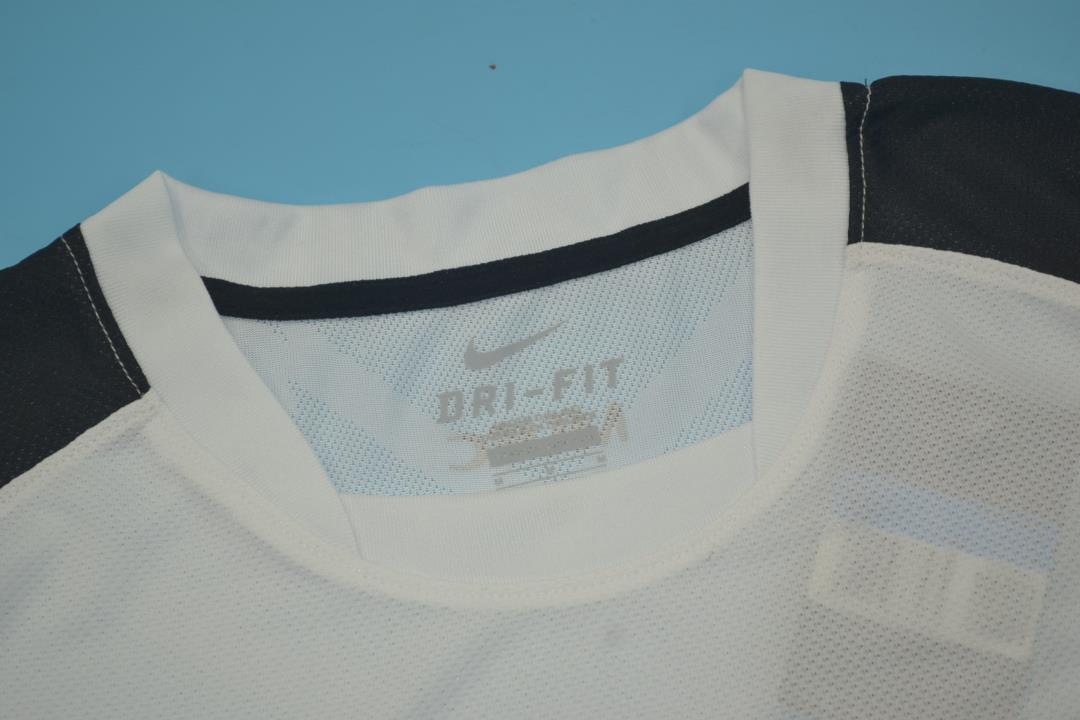 Manchester United 2010/11 Away Shirt