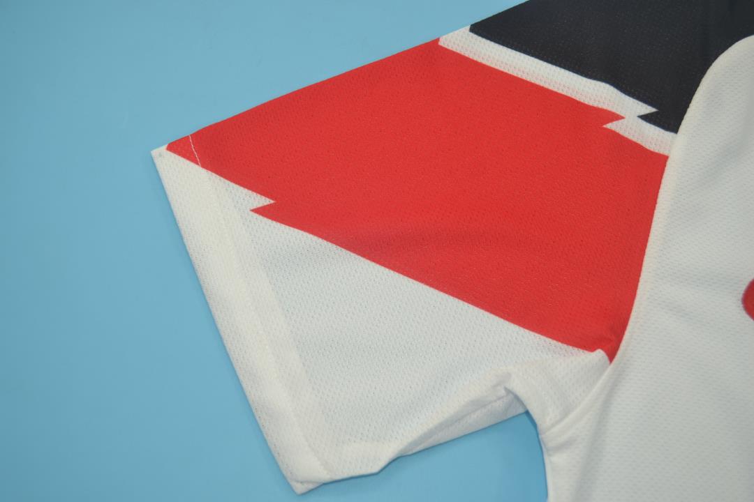 Manchester United 2010/11 Away Shirt