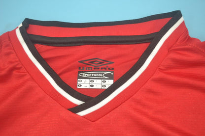 Manchester United 2000/02 Home Shirt
