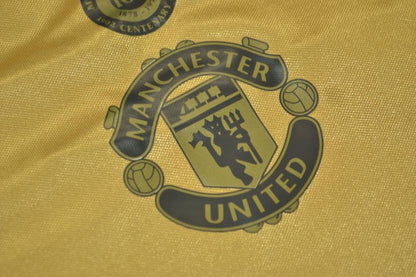 Camiseta reversible de visitante/tercera del Manchester United 2001/02