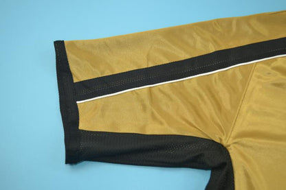 Camiseta reversible de visitante/tercera del Manchester United 2001/02