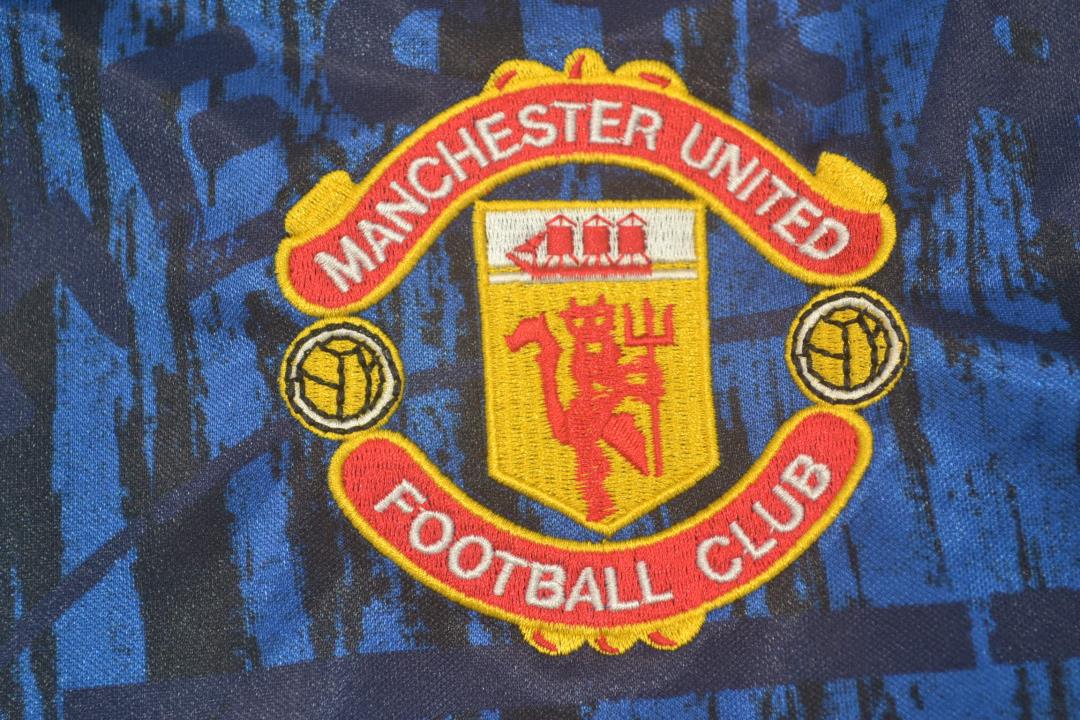 Manchester United 1992/93 Long Sleeves Away Shirt