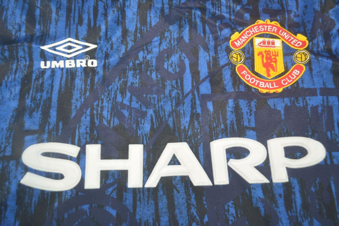 Manchester United 1992/93 Long Sleeves Away Shirt