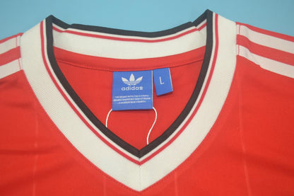 Camiseta de local del Manchester United 1983/84