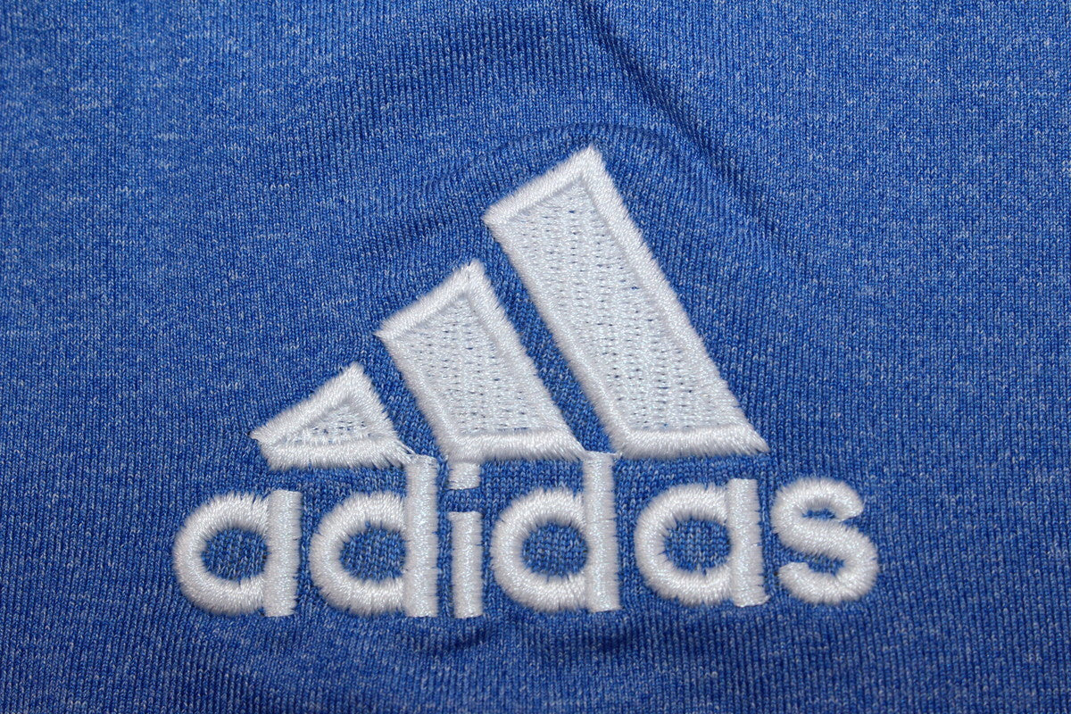 Camiseta de visitante del Real Madrid 2013/14