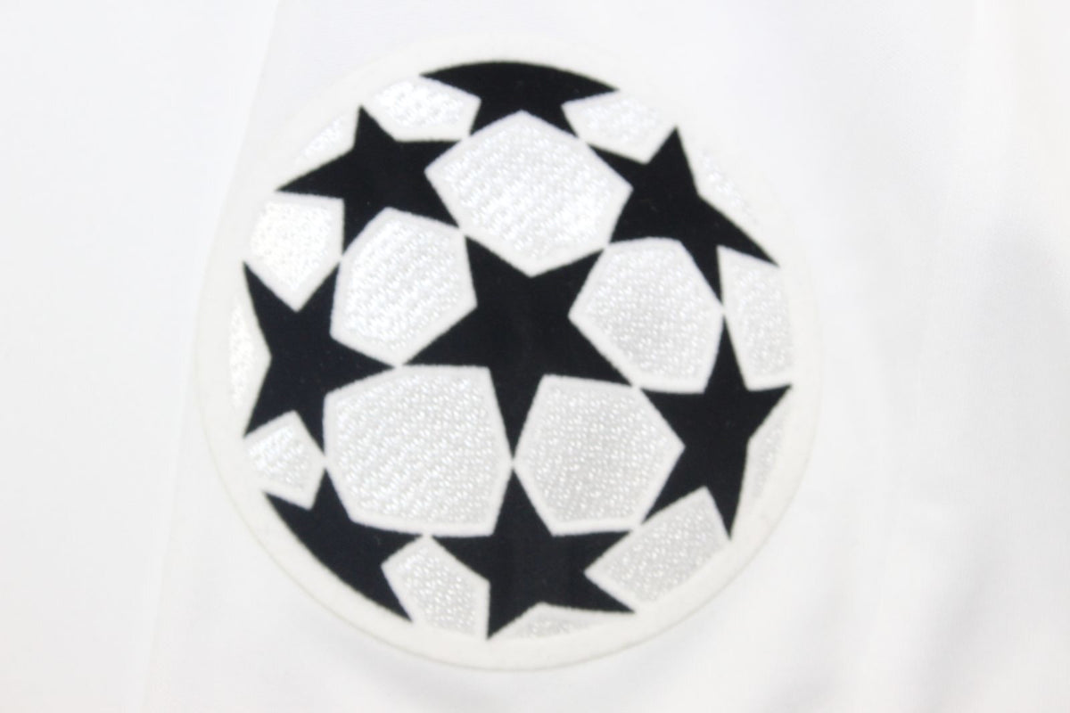 Maillot domicile du Real Madrid 2008/09