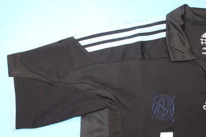 Camiseta de visitante del Real Madrid 2009/10