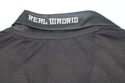 Camiseta de visitante del Real Madrid 2009/10