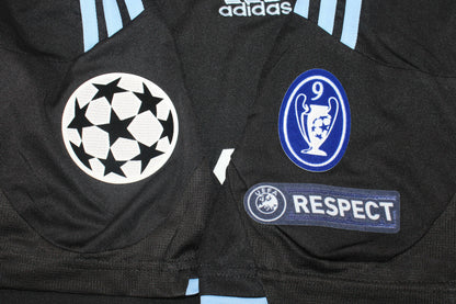 Camiseta de visitante del Real Madrid 2009/10