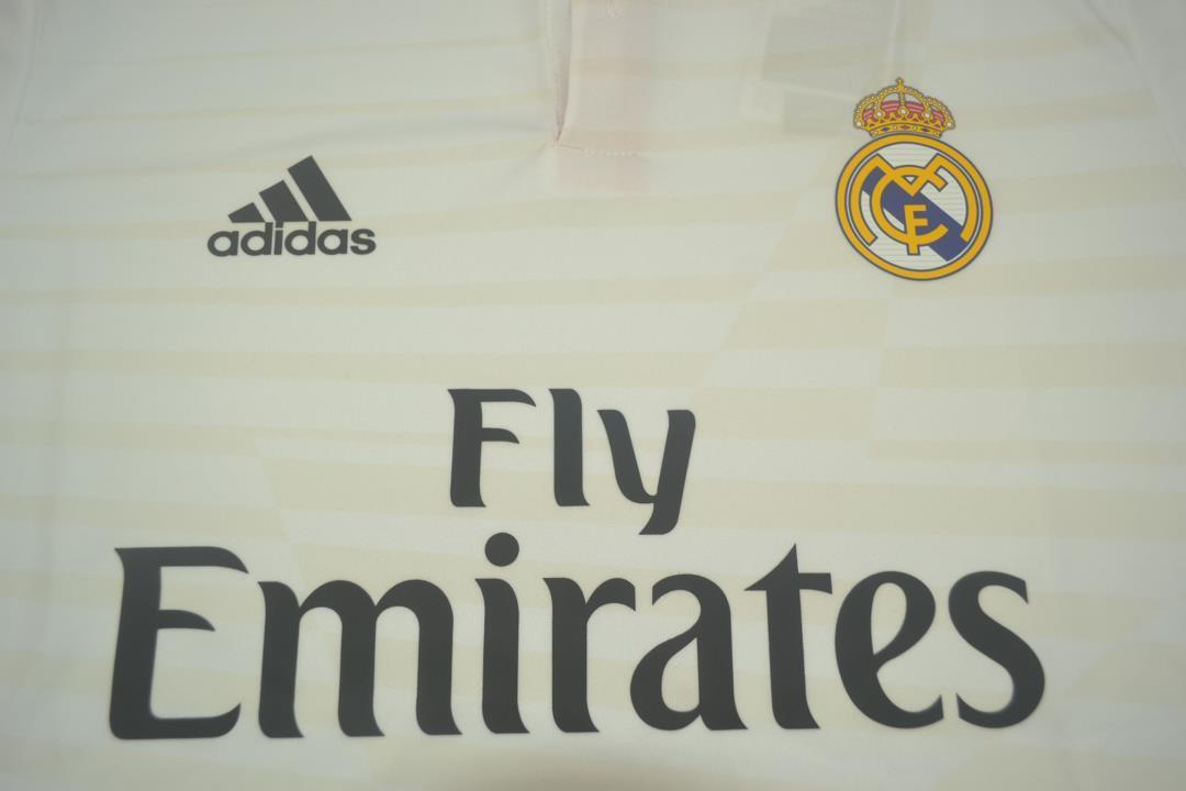 Camiseta local del Real Madrid 2014/15