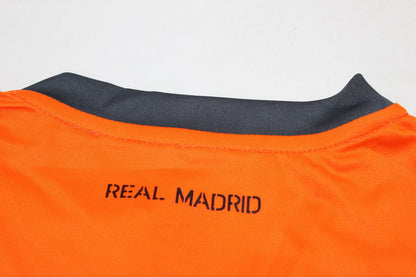 Camiseta de la tercera equipación de manga larga del Real Madrid 2013/14
