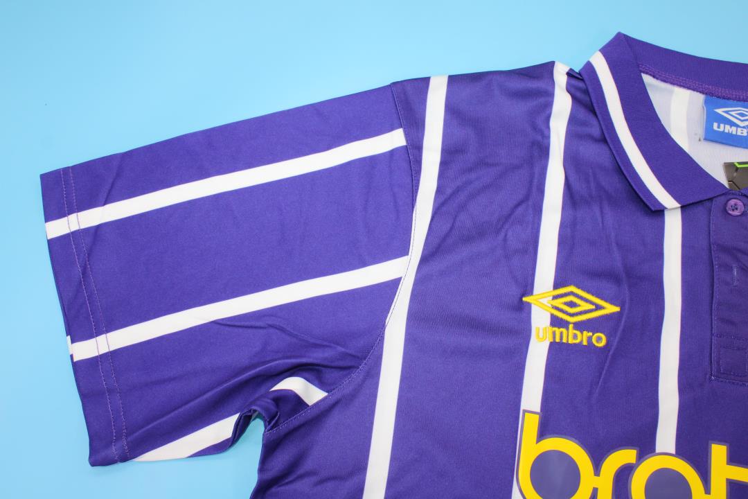 Manchester City 1992/94 Away Shirt