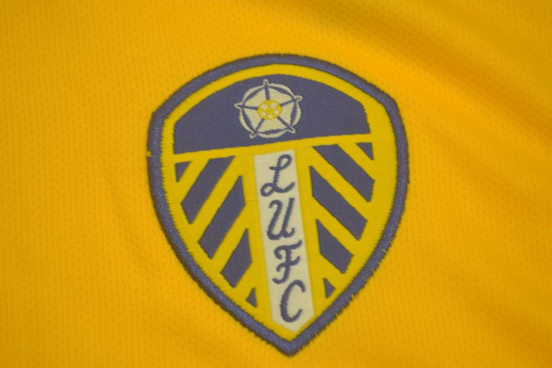 Camiseta de visitante del Leeds United 2000/02