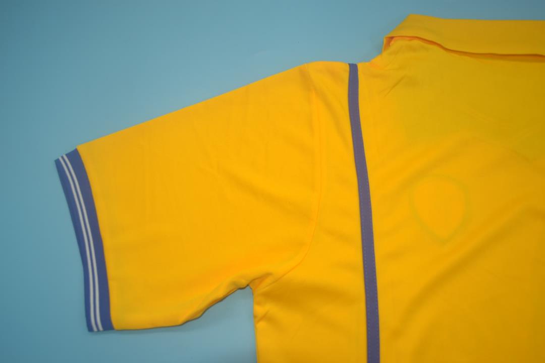 Camiseta de visitante del Leeds United 2000/02