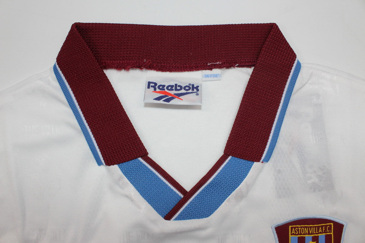 Camiseta visitante del Aston Villa 1996/97