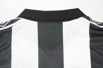 Camiseta de local del Newcastle United 1980/83